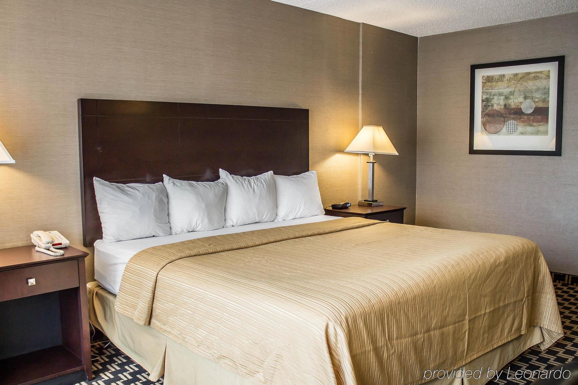 Quality Inn & Conference Center Akron Εξωτερικό φωτογραφία