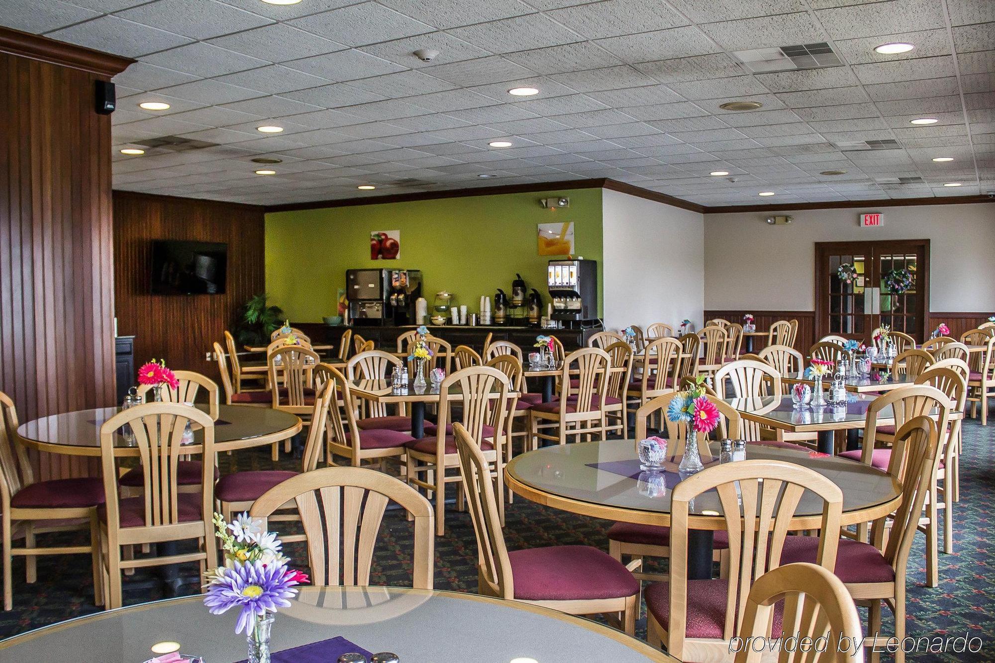 Quality Inn & Conference Center Akron Εξωτερικό φωτογραφία
