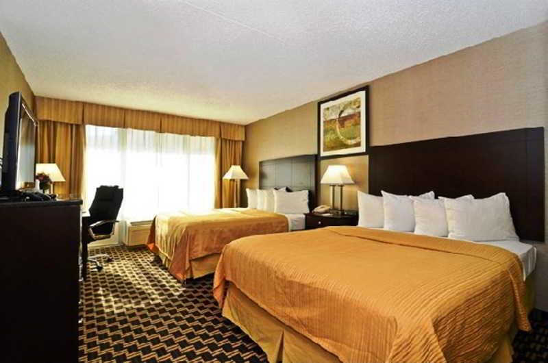 Quality Inn & Conference Center Akron Εξωτερικό φωτογραφία