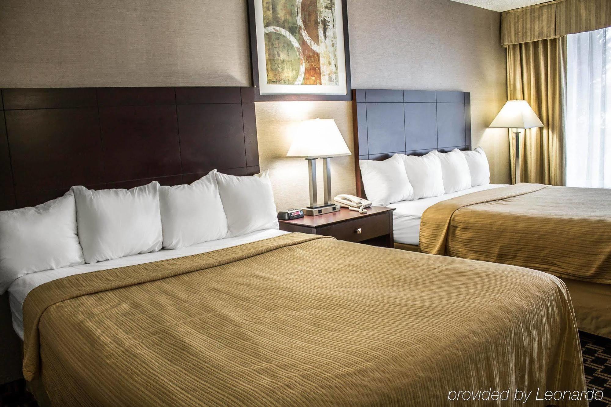 Quality Inn & Conference Center Akron Εξωτερικό φωτογραφία